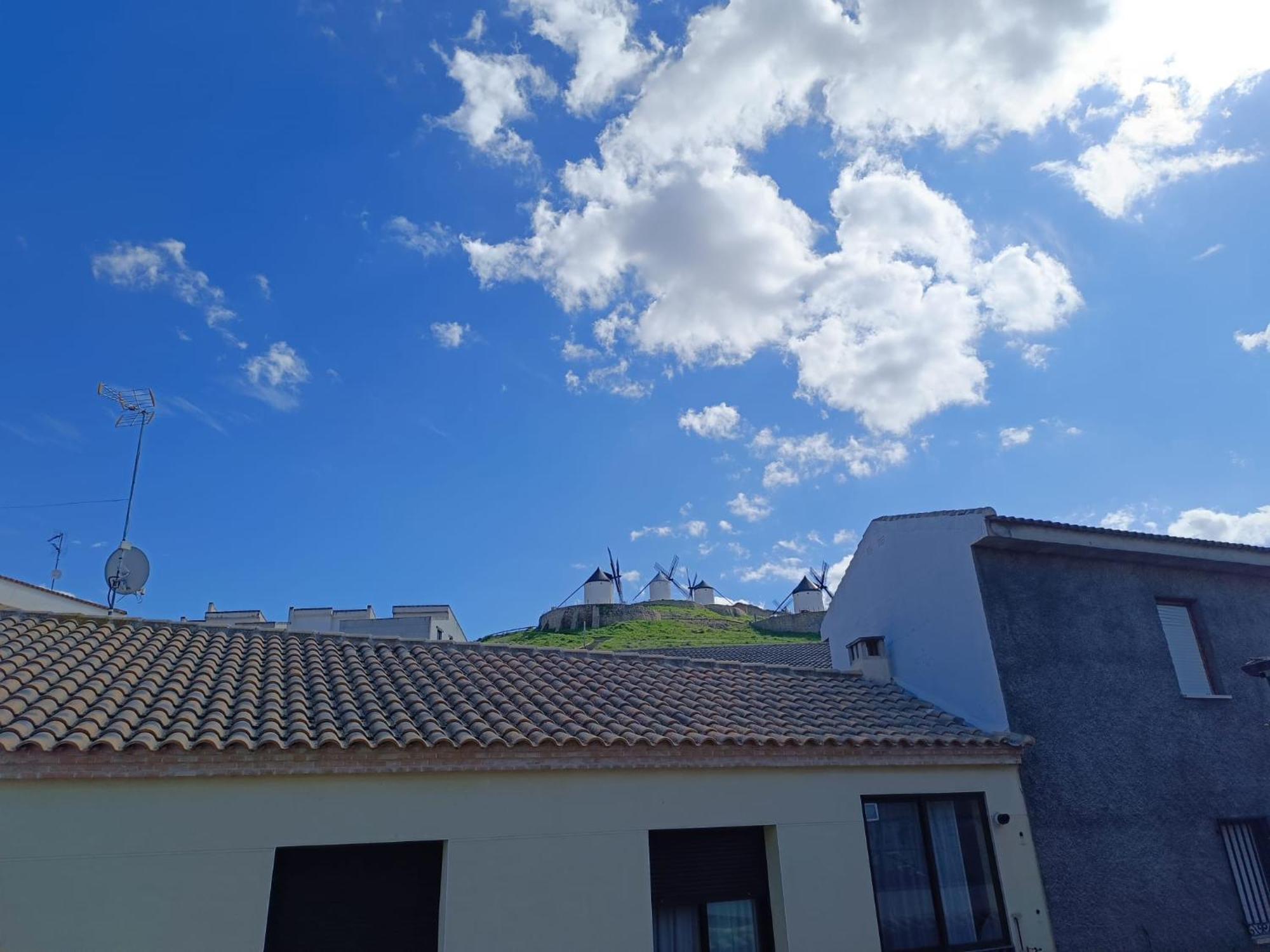 Apartamentos Turisticos La Vida De Antes Консуэгра Экстерьер фото